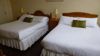Отели типа «постель и завтрак» The Lodge Doolin Дулин Трехместный номер-1